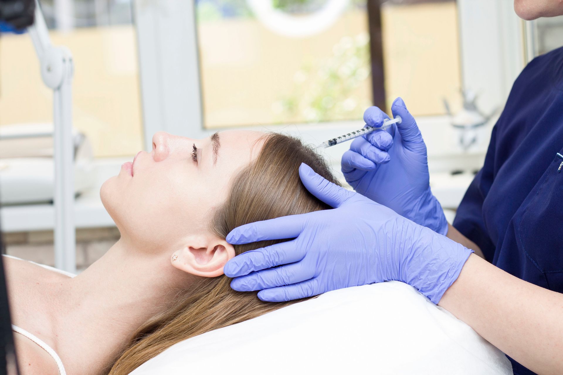 Озонотерапия волосистой части головы